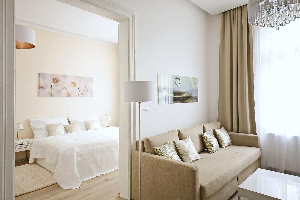 Luxury Center Apt. Charles Bridge Walking Distance 布拉格 外观 照片